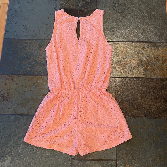 TOBI peach/coral Romper - Size Small/Medium 🌸 - Picture 6 of 10
